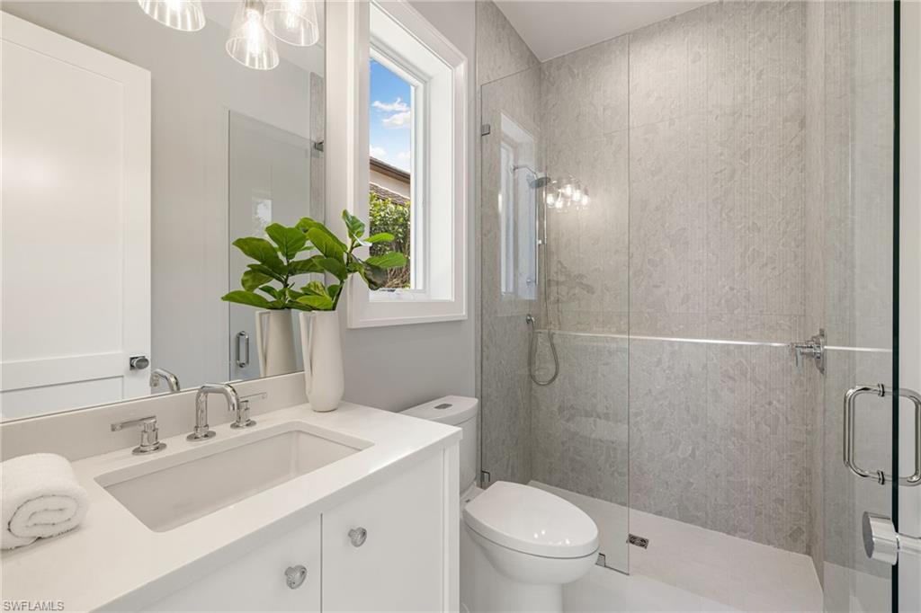 MOORINGS - Residential