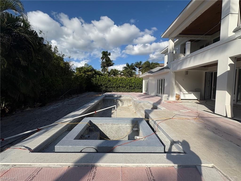 Photo of 1985 Crayton RD, NAPLES, FL 34102 (MLS # 225080696)