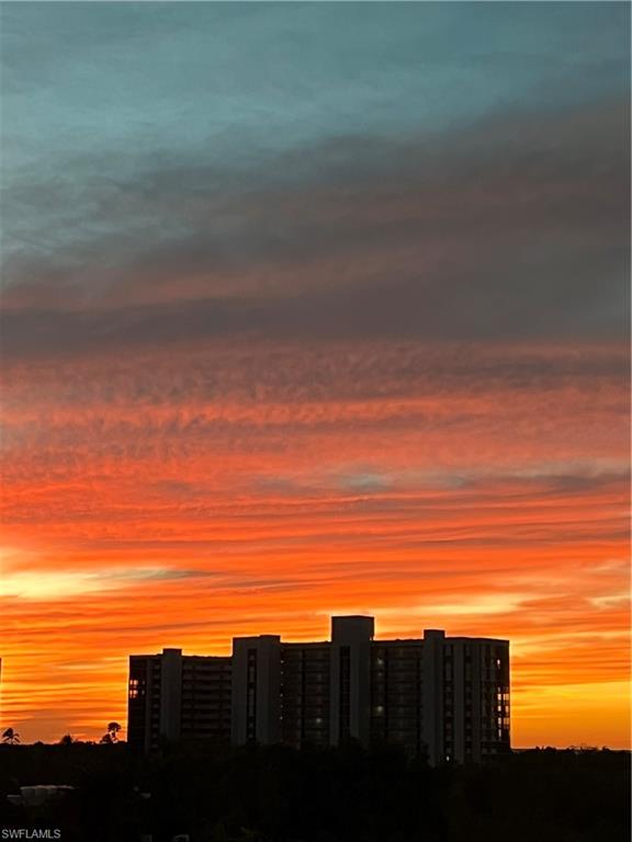 285 Grande WAY 401