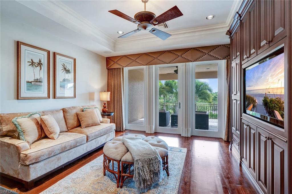 LAUREL OAKS AT WEST BAY CLUB - Residential