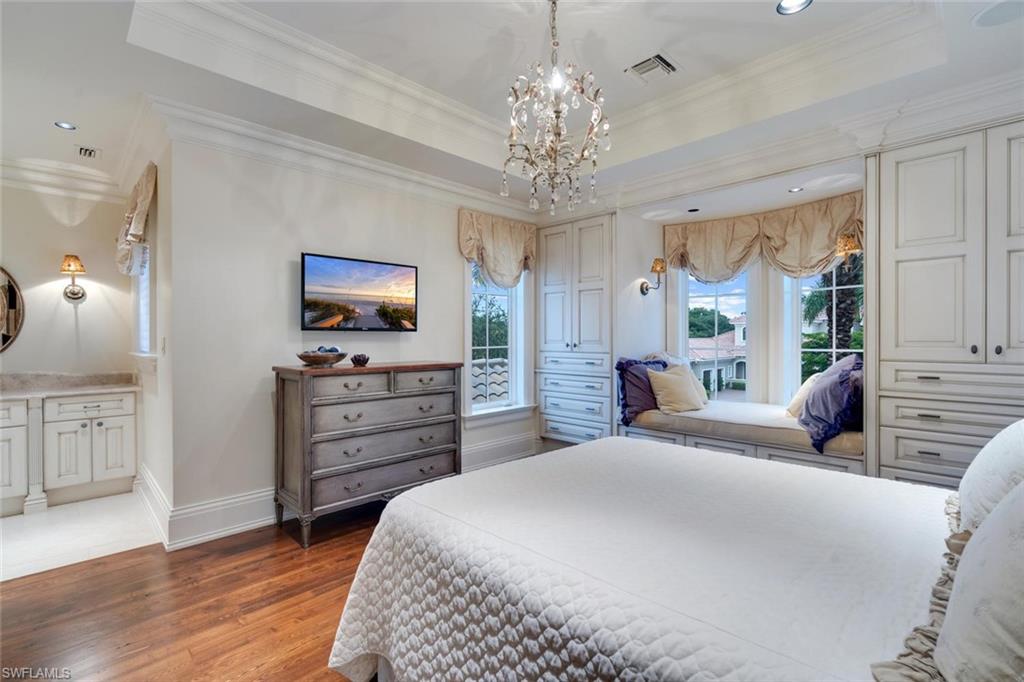 LAUREL OAKS AT WEST BAY CLUB - Residential