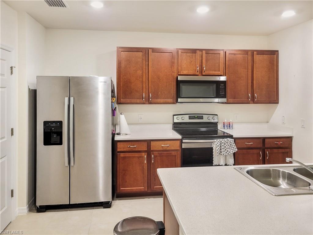 ENTRADA - Residential