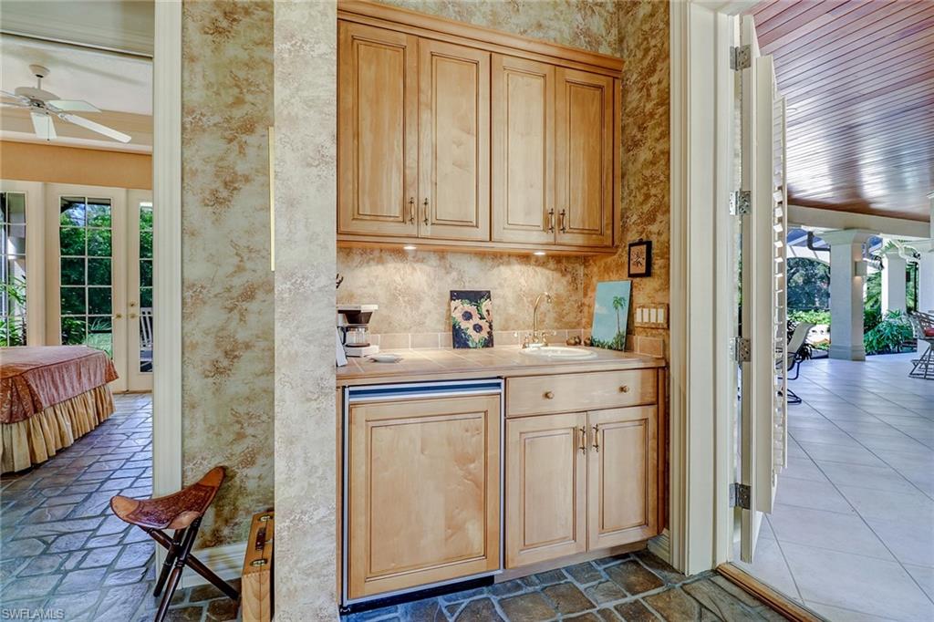 QUAIL WEST - Residential