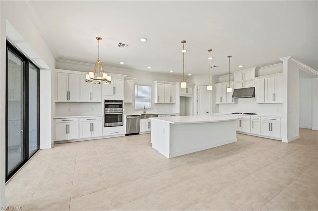 ESPLANADE LAKE CLUB - Residential