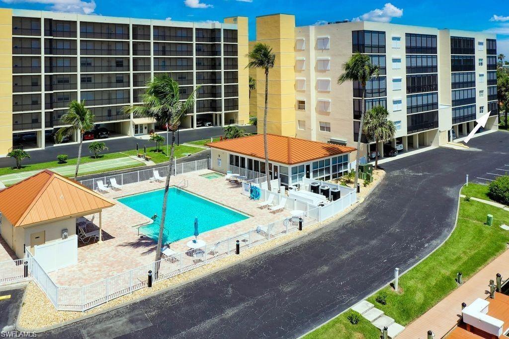 HIBISCUS POINTE - Residential