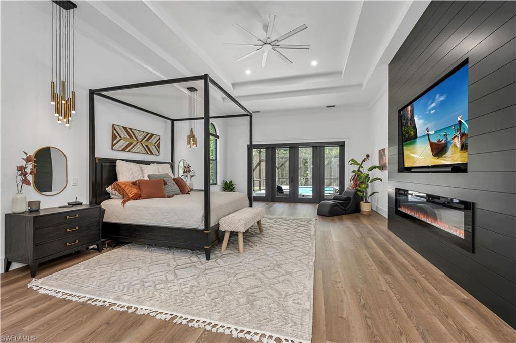 LIVINGSTON WOODS - Residential