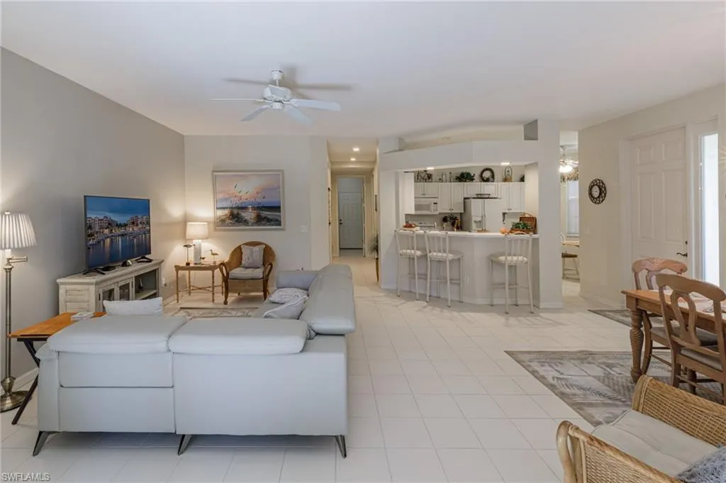 Naples, Florida 34112, United States, 3 Bedrooms Bedrooms, ,2 BathroomsBathrooms,Residential,Contingent,53685