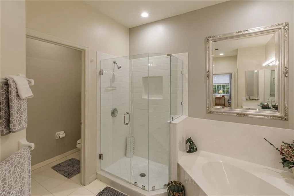 Naples, Florida 34112, United States, 3 Bedrooms Bedrooms, ,2 BathroomsBathrooms,Residential,Contingent,53685