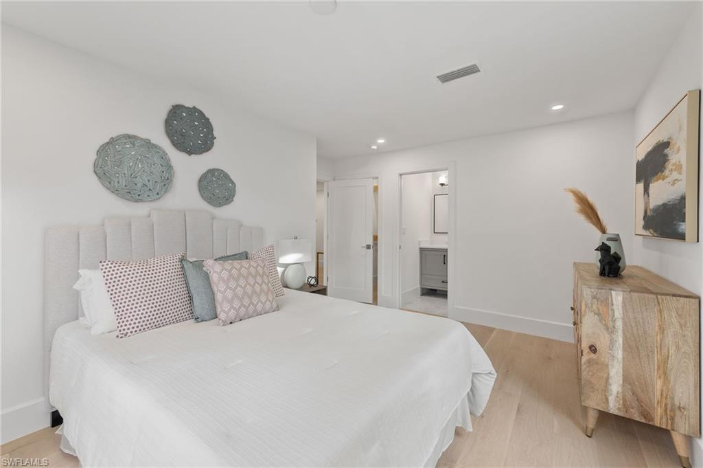 ST ANDREWS AT PELICAN BAY - Residential