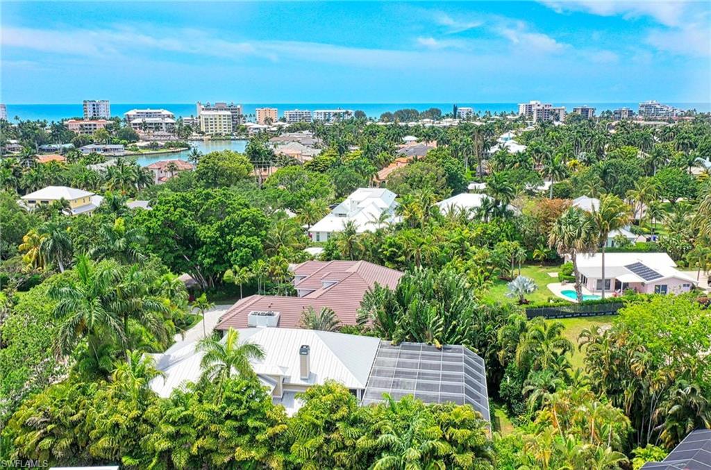 MOORINGS - Residential