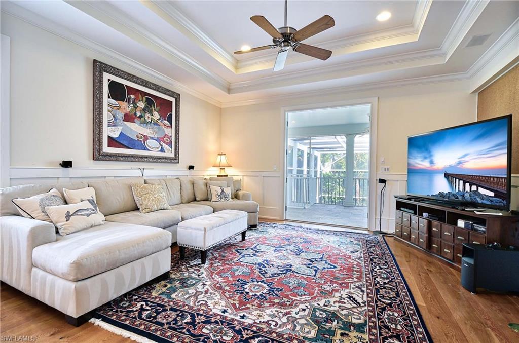 MOORINGS - Residential