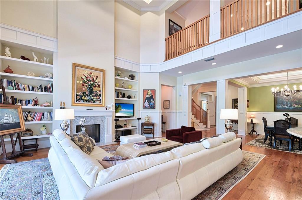 MOORINGS - Residential