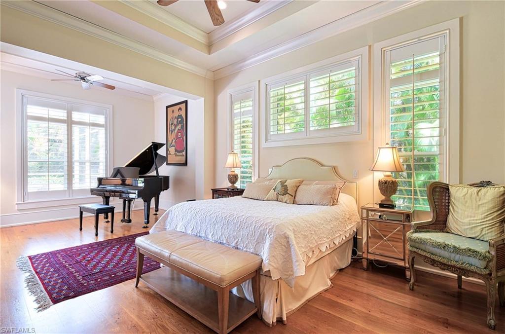 MOORINGS - Residential