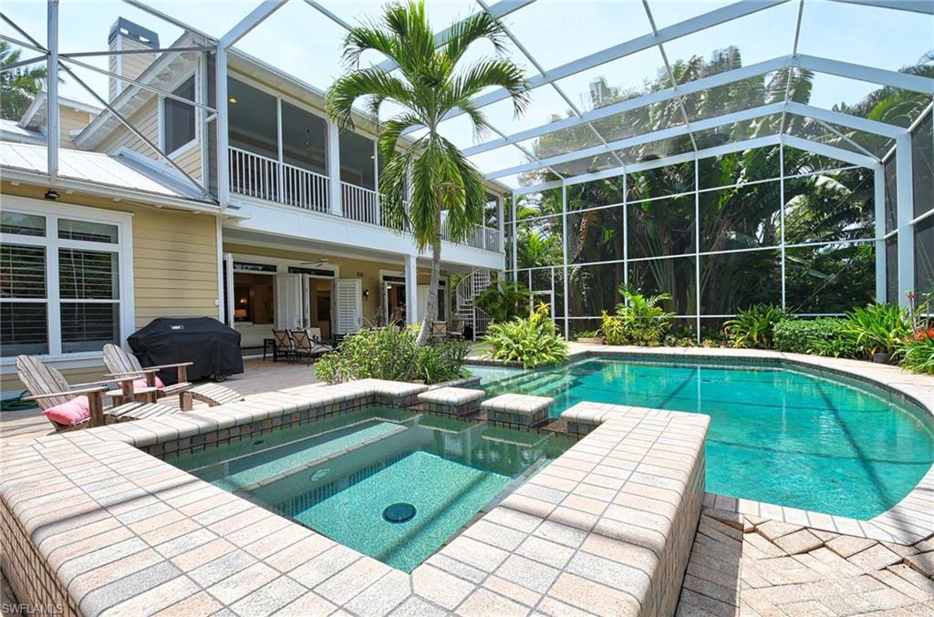 MOORINGS - Residential