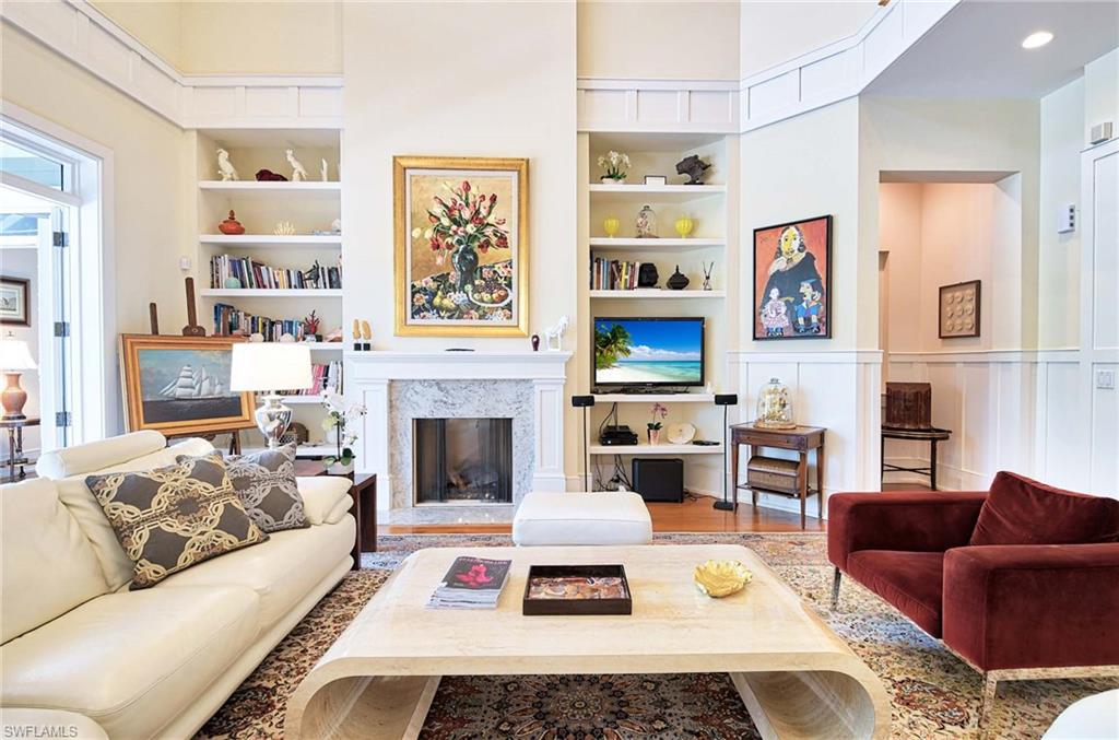 MOORINGS - Residential