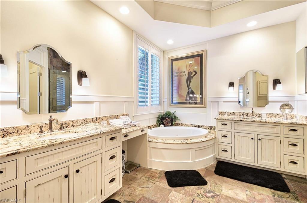 MOORINGS - Residential