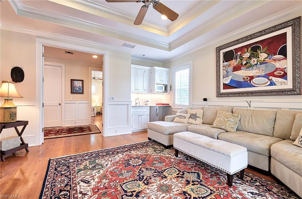 MOORINGS - Residential