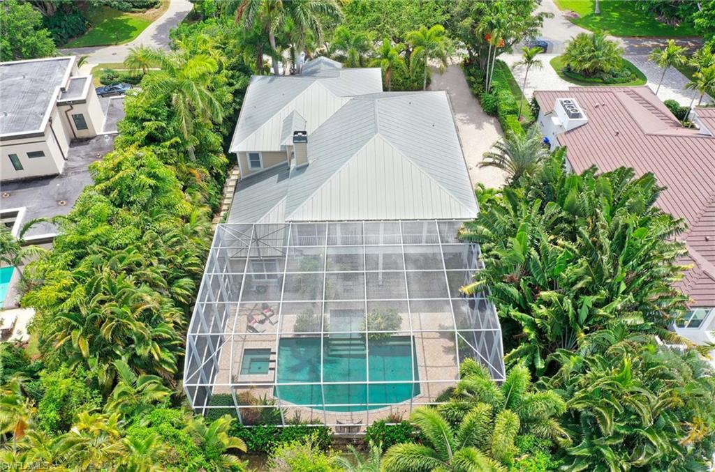 MOORINGS - Residential