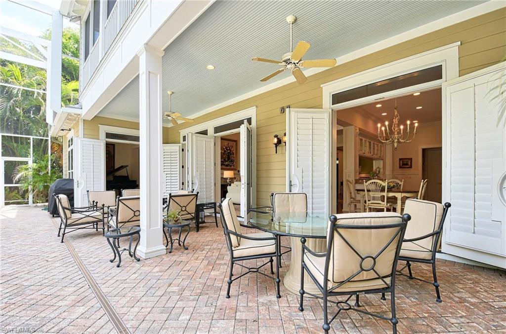 MOORINGS - Residential