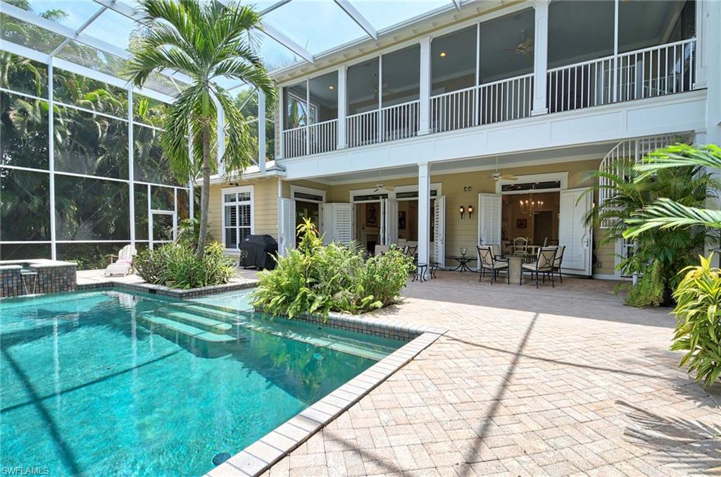 MOORINGS - Residential