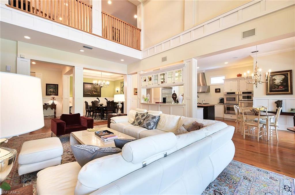 MOORINGS - Residential