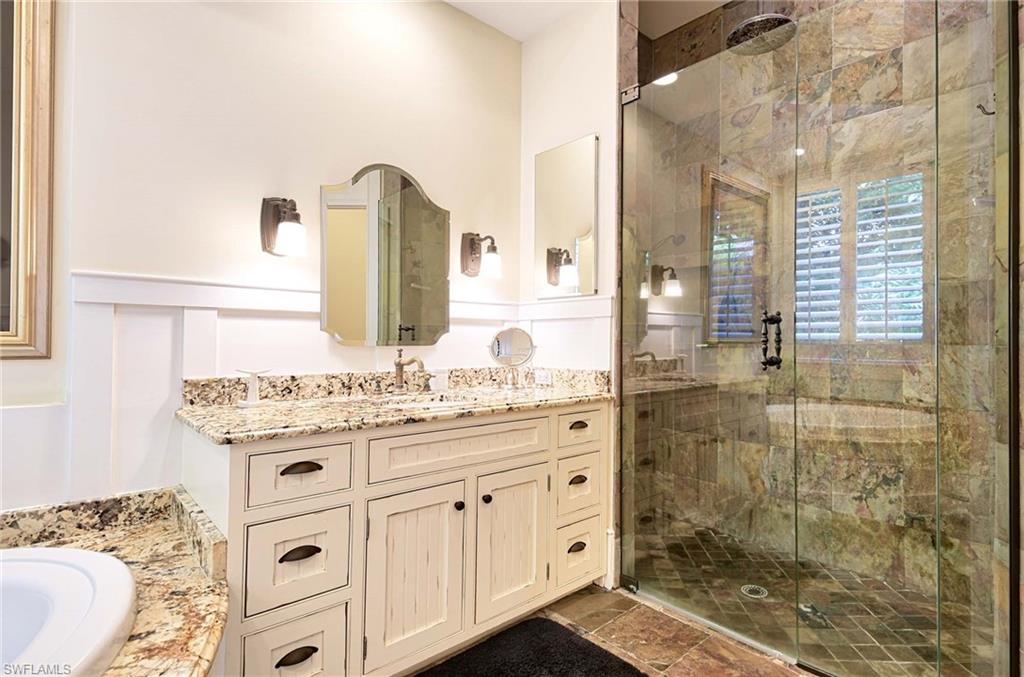 MOORINGS - Residential