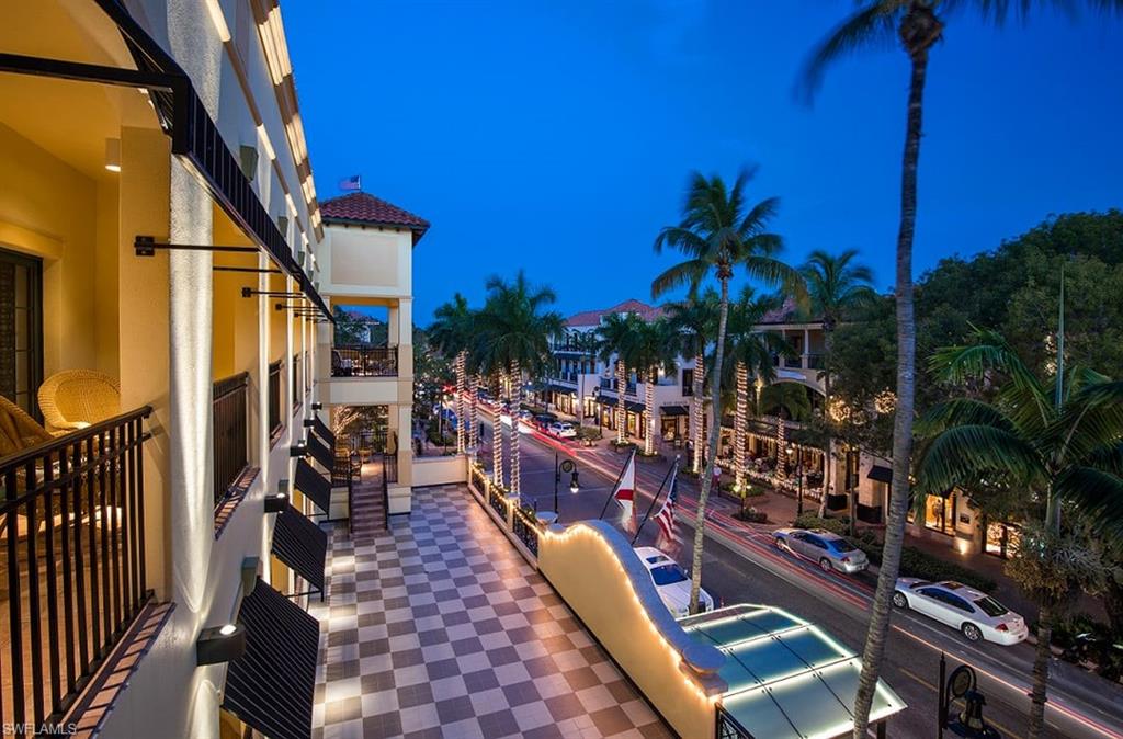 MARINA MANOR - Residential