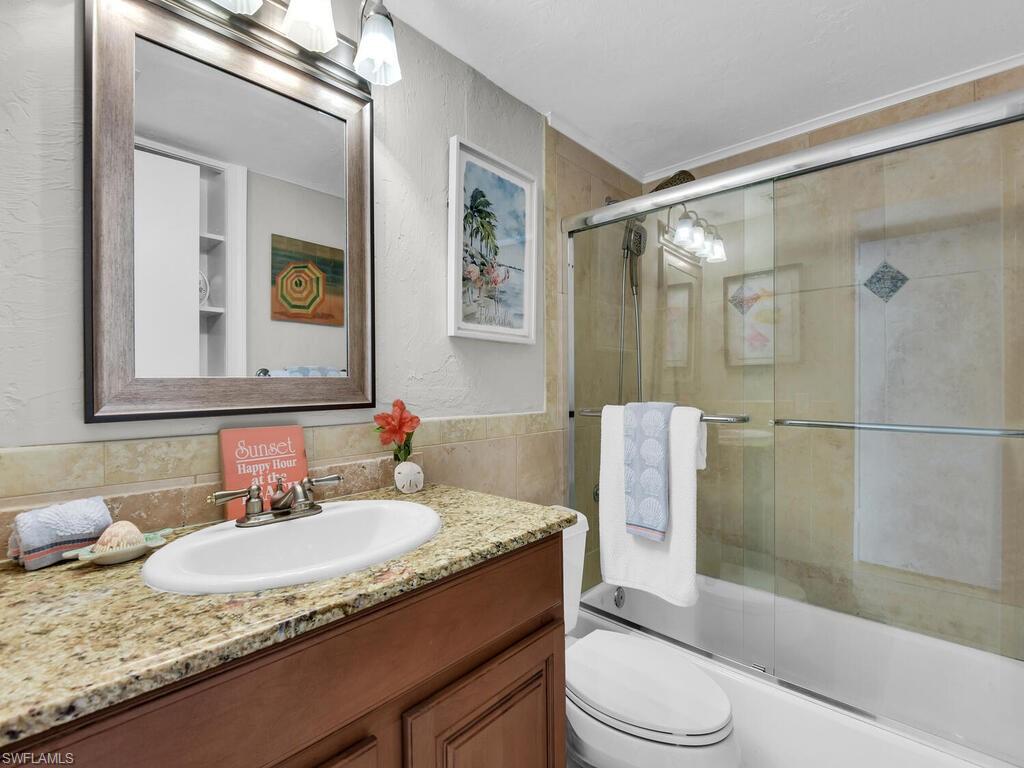 MARINA MANOR - Residential