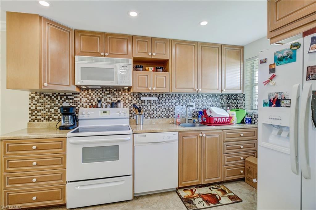 HIGH POINT COUNTRY CLUB - Residential