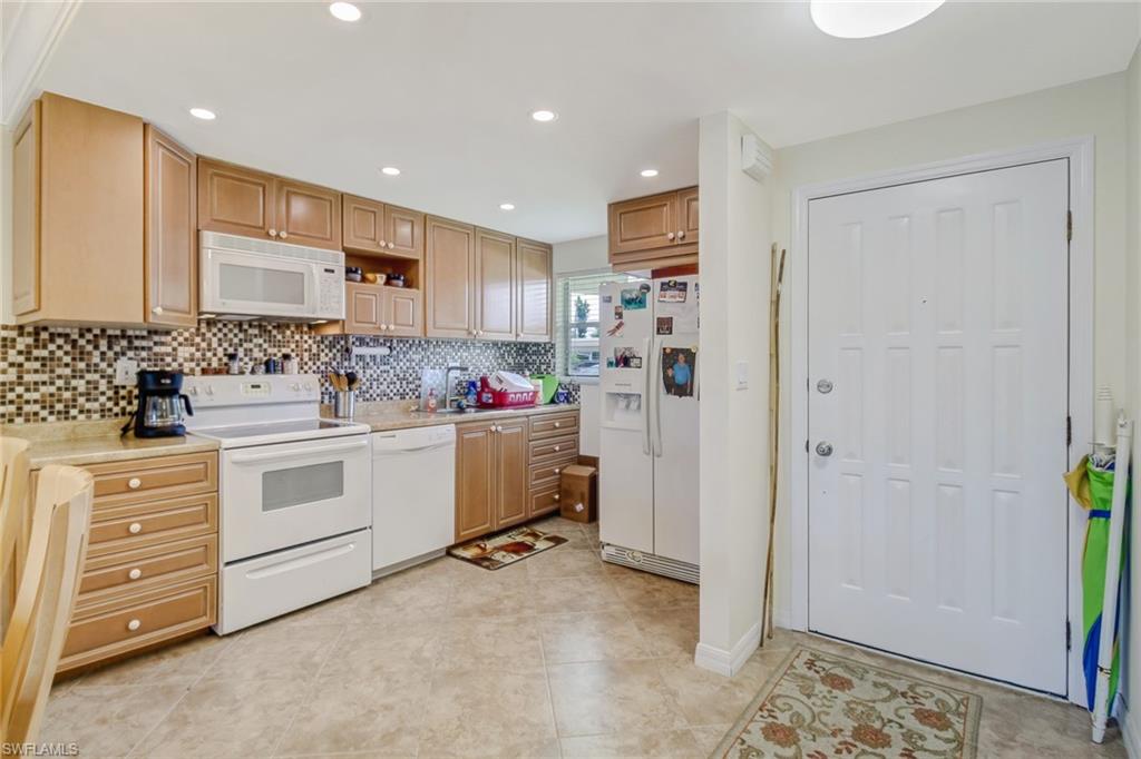 HIGH POINT COUNTRY CLUB - Residential