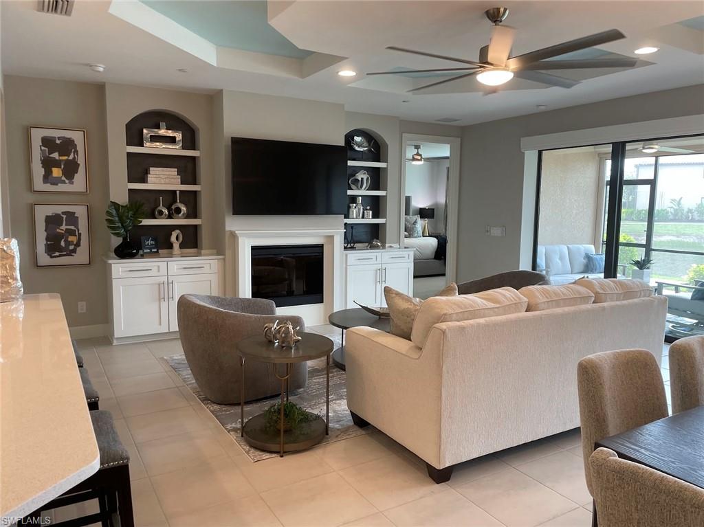 ESPLANADE - Residential