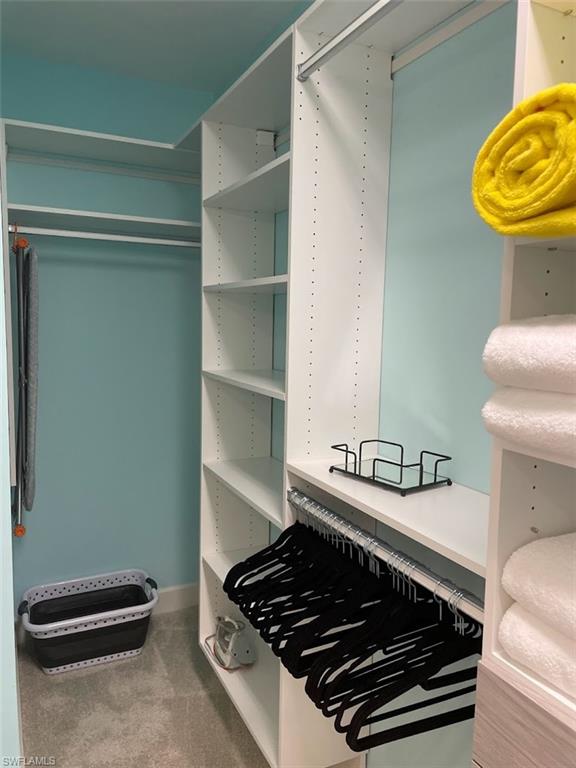 ESPLANADE - Residential