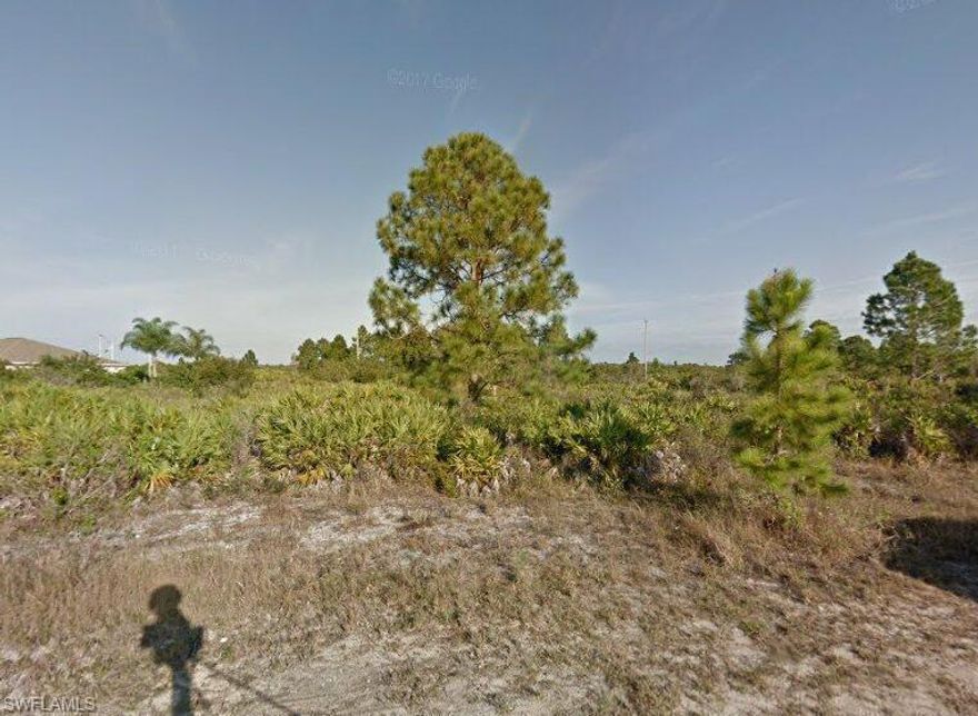 Build your dream home, excellent lot in a very calm area with new neighborhood in constructions and paved road.