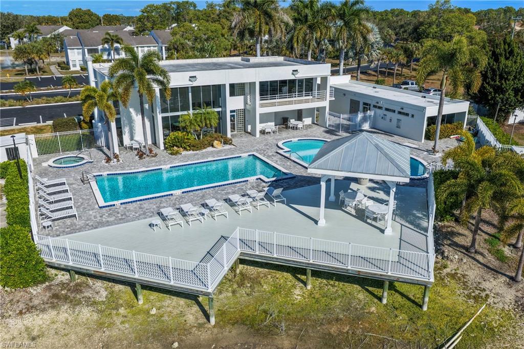 GRANADA LAKES - Residential