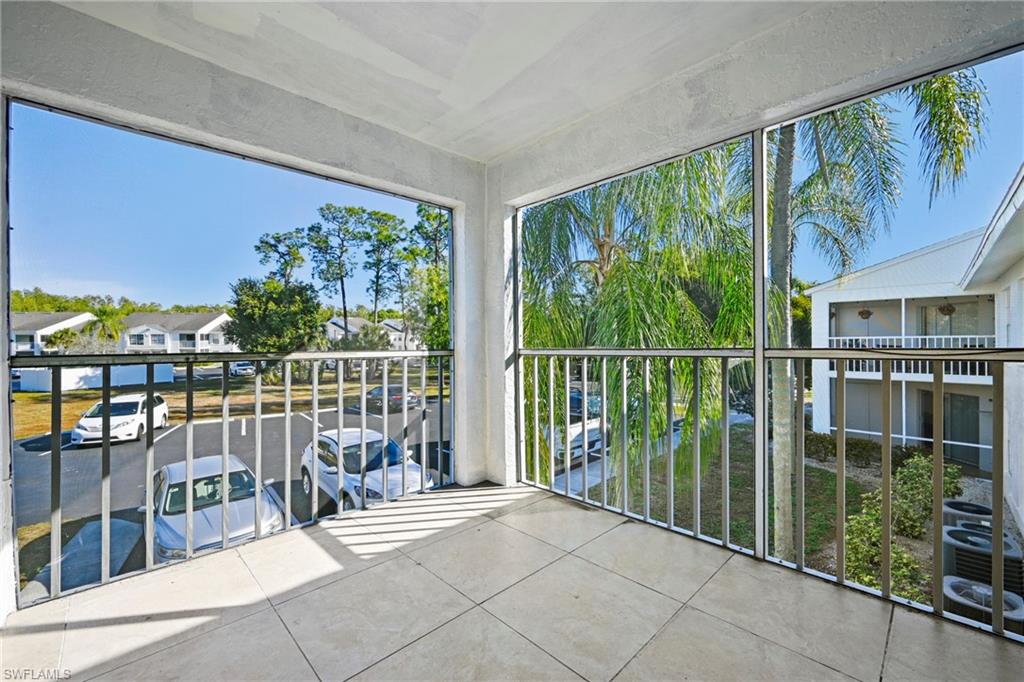 GRANADA LAKES - Residential