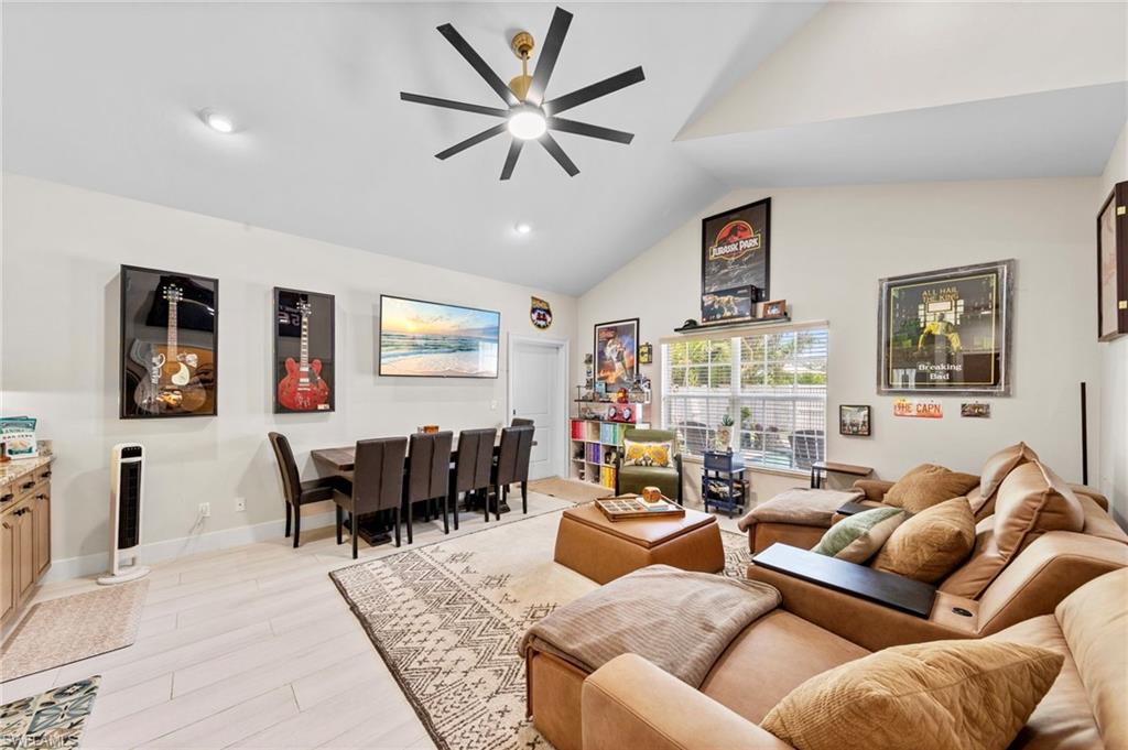 NAPLES PARK - Residential