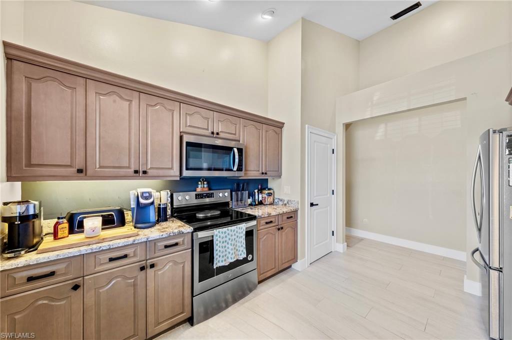 NAPLES PARK - Residential