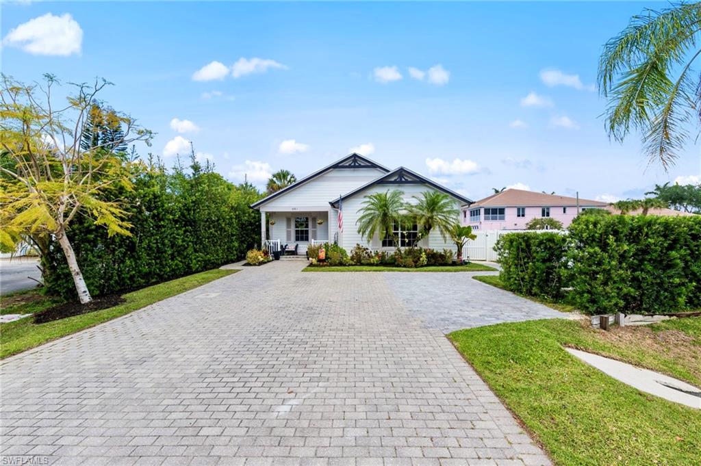 NAPLES PARK - Residential