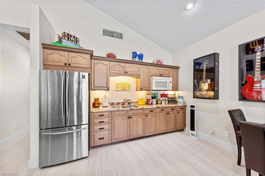 NAPLES PARK - Residential