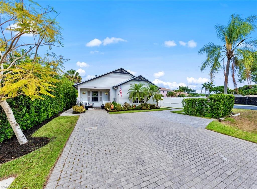 NAPLES PARK - Residential
