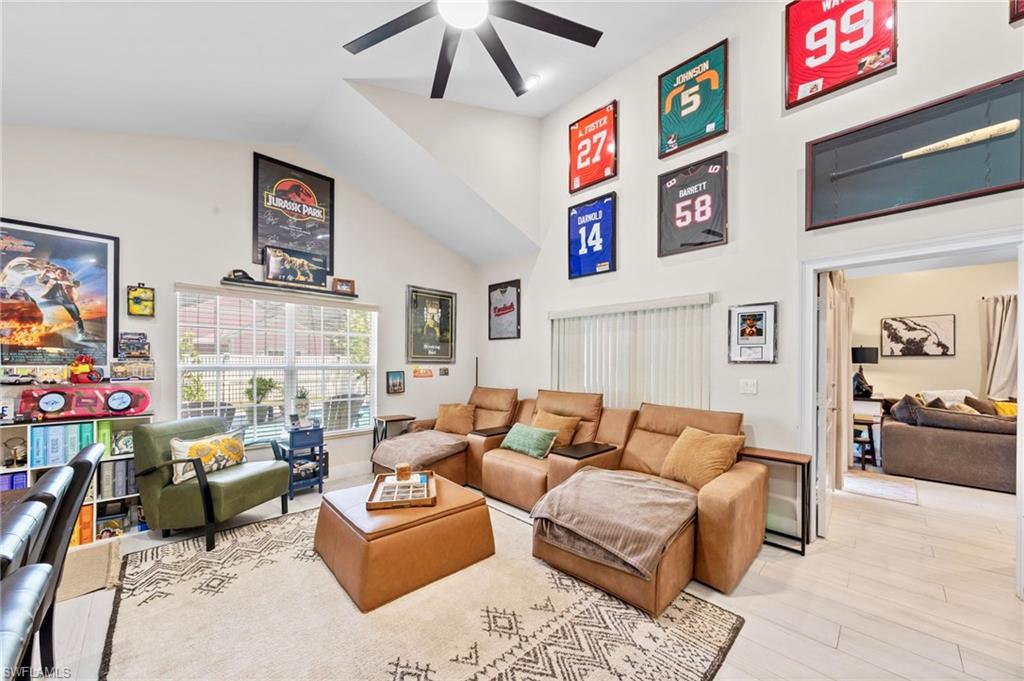 NAPLES PARK - Residential