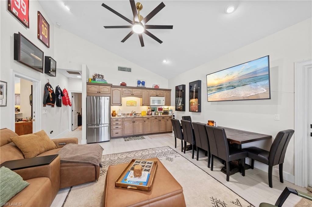 NAPLES PARK - Residential