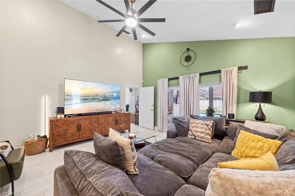 NAPLES PARK - Residential