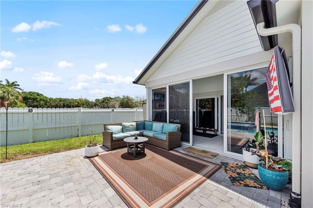 NAPLES PARK - Residential