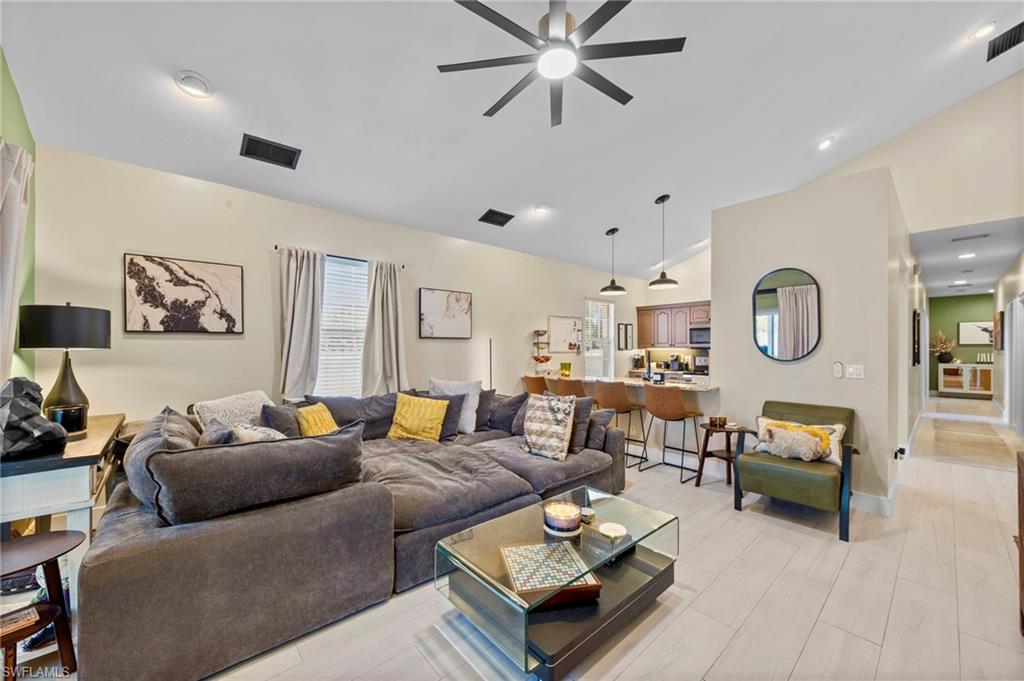 NAPLES PARK - Residential