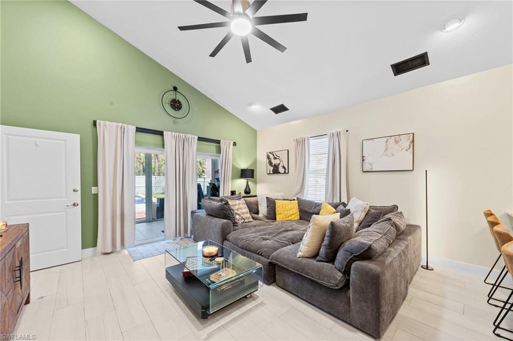 NAPLES PARK - Residential