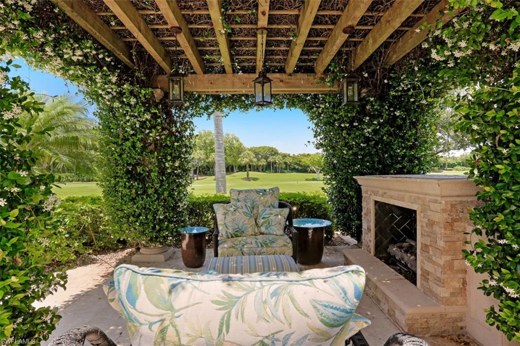 ESTATES AT BAY COLONY GOLF CLUB - Residential