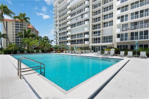 Photo of 140 Seaview CT #204S, MARCO ISLAND, FL 34145 (MLS # 226026853)