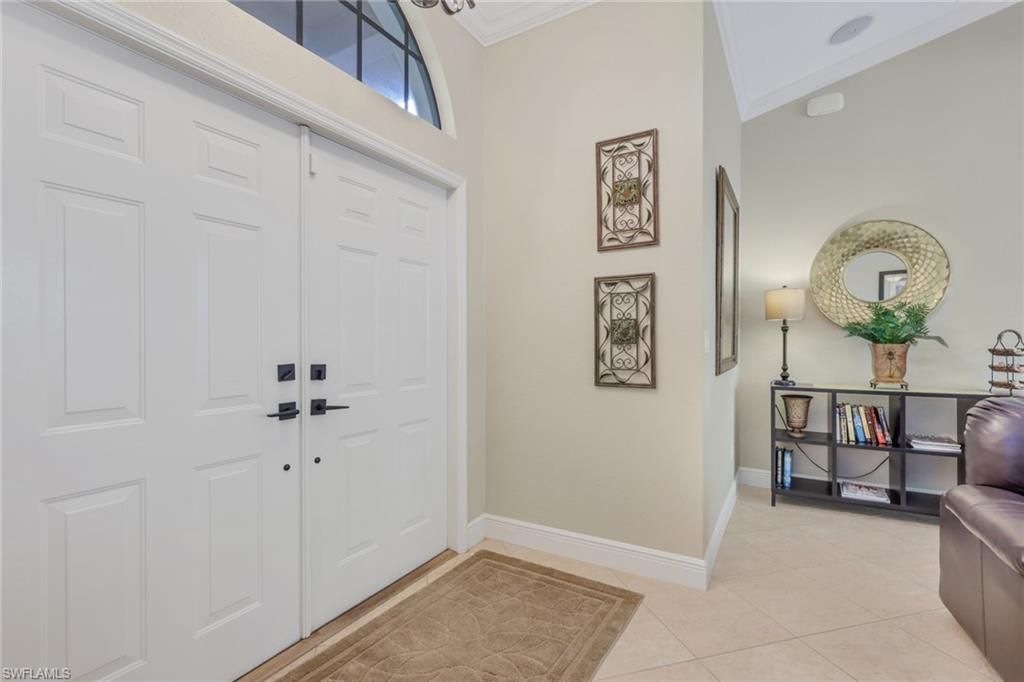 Photo of 1287 Briarwood CT, NAPLES, FL 34104 (MLS # 225084185)