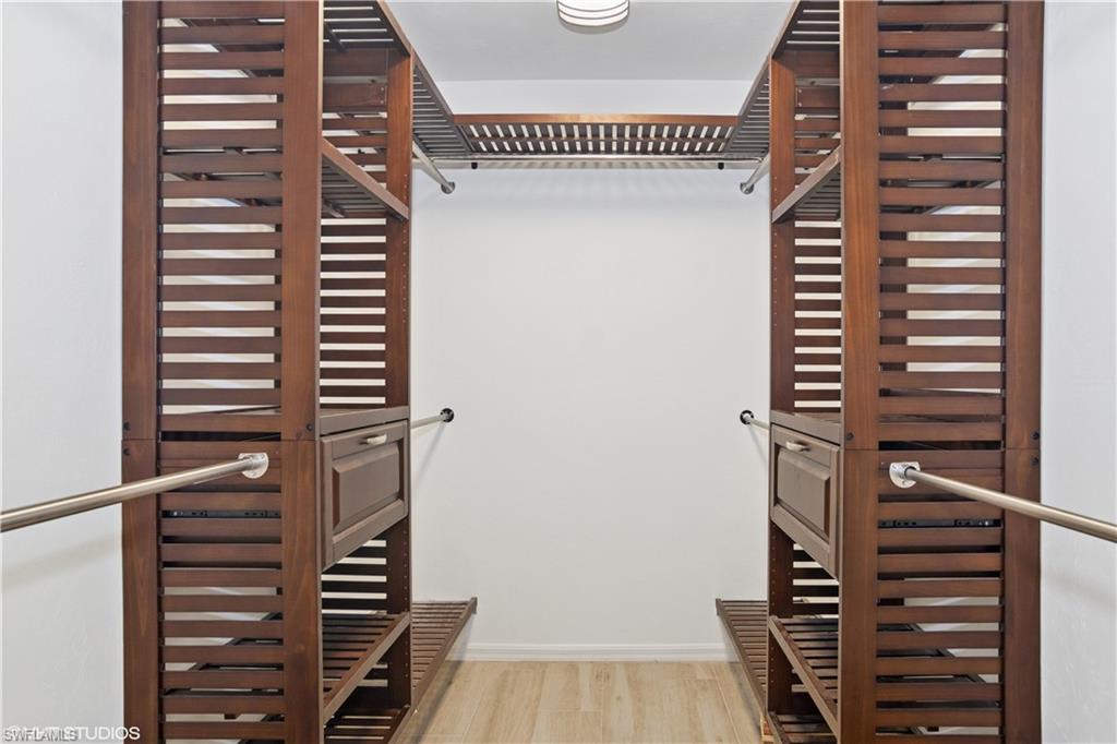 CALAIS - Residential Lease